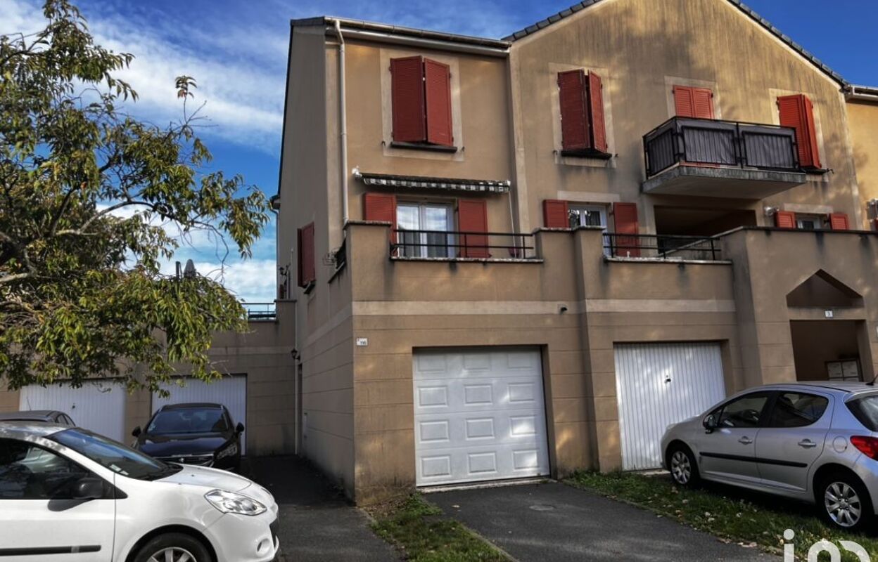 appartement 4 pièces 80 m2 à vendre à Savigny-le-Temple (77176)