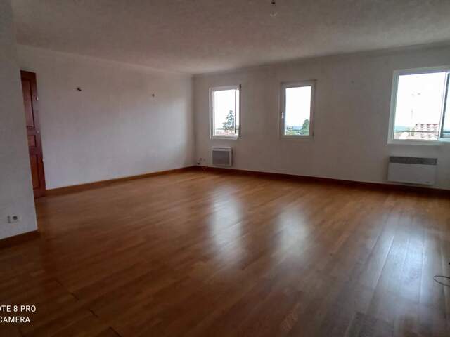 VENTE APPARTEMENT 78 m² VAUVERT CENTRE-VILLE — photo du bien