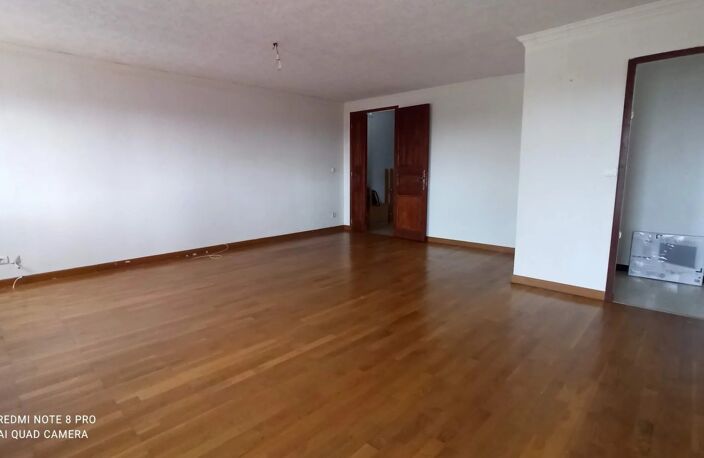 VENTE APPARTEMENT 78 m² VAUVERT CENTRE-VILLE — photo 4
