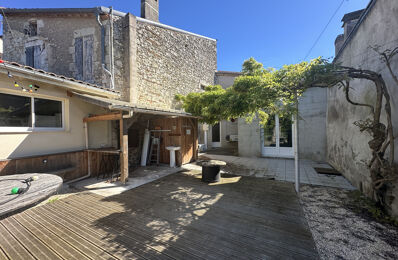 vente immeuble 214 000 € à proximité de Saint-Caprais-de-Lerm (47270)