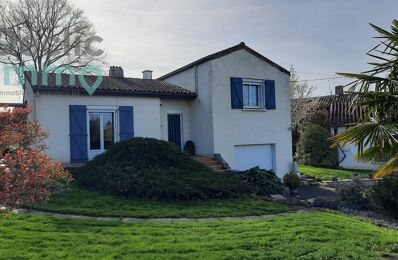 vente maison 224 700 € à proximité de Ceaux-en-Couhe (86700)