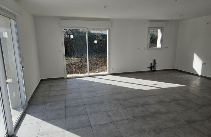 MAISON CONTEMPORAINE 10 MINUTES DE SAINTES — photo 2