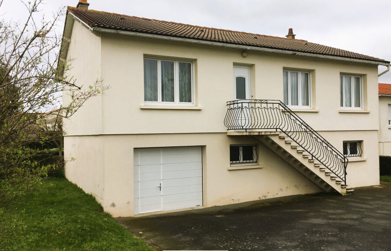 maison 5 pièces 89 m2 à vendre à Pouzauges (85700)