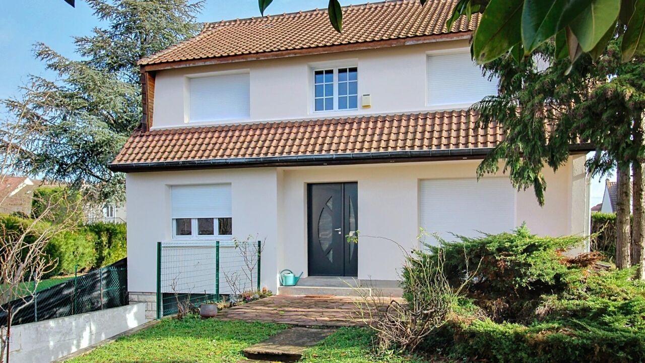maison 5 pièces 133 m2 à vendre à Chanteloup-les-Vignes (78570)