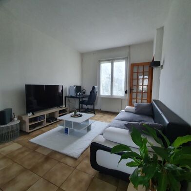 Maison 6 pièces 77 m²