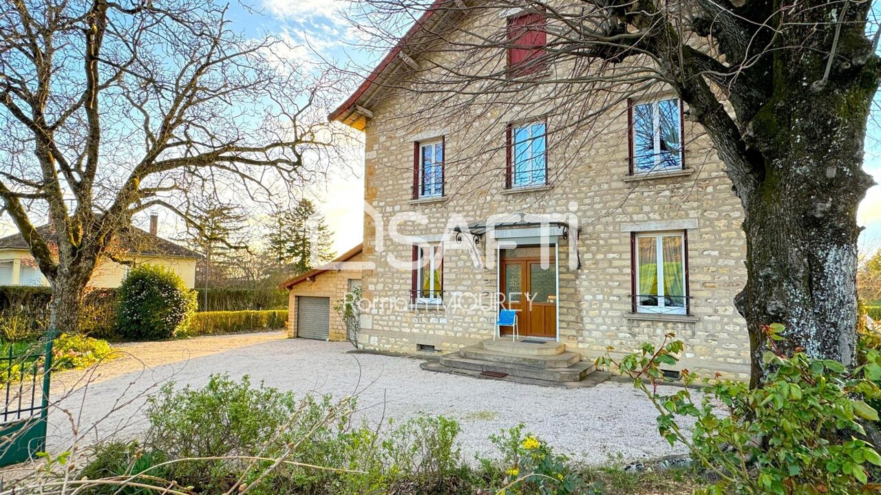 maison 7 pièces 213 m2 à vendre à Cousance (39190)