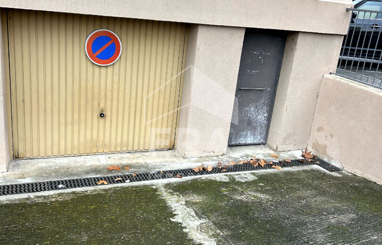 garage  pièces 12 m2 à vendre à Marseille 10 (13010)