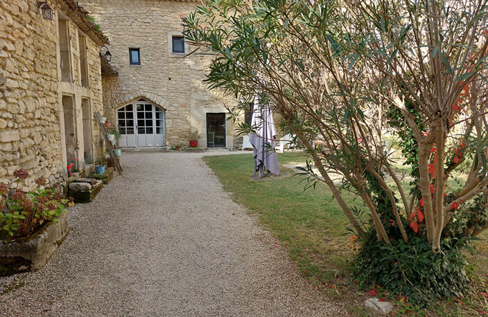 Drôme Provençale, une propriété d'exception à vendre — photo 2