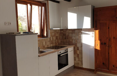 location appartement 465 € CC /mois à proximité de Saint-Genis-de-Saintonge (17240)