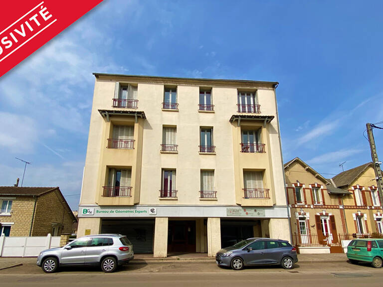 MIGENNES - BUREAUX OU LOCAL COMMERCIAL DE 52M² — photo 1