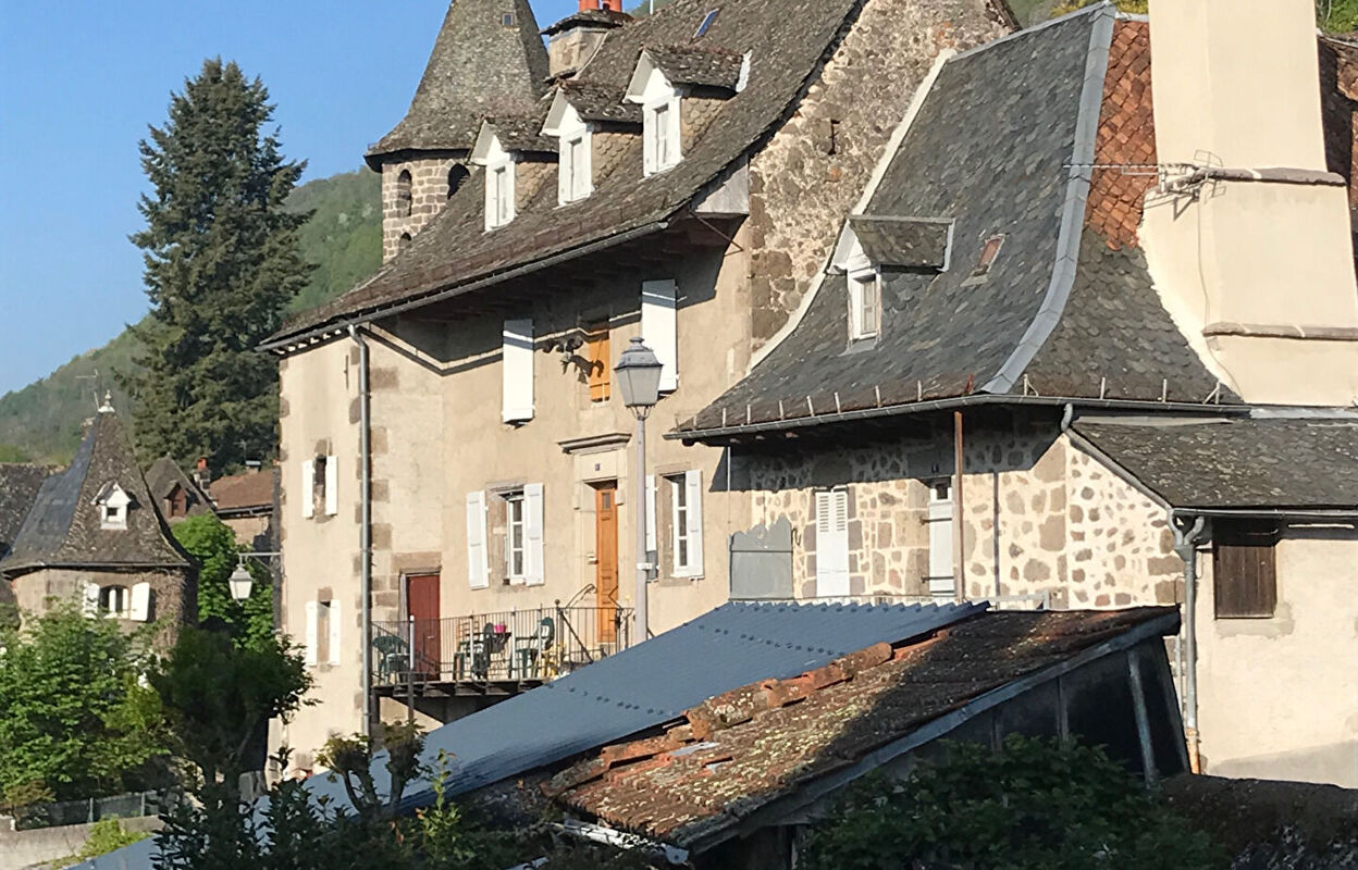 maison 8 pièces 160 m2 à vendre à Vic-sur-Cère (15800)