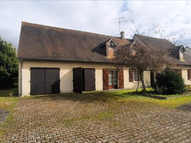 Maison 4 pièces 130 m² à Saint-Outrille — photo du bien