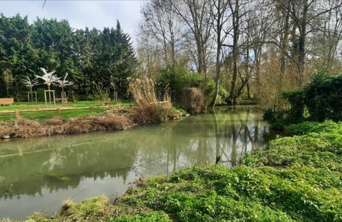 Vente maison 4 pièces 130 m² Saint-Outrille (18310) — photo 3