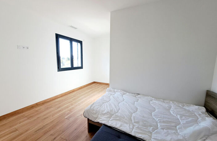 Villa moderne 3 faces de Type 5 avec piscine et garage — photo 2