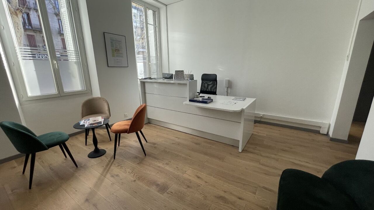 bureau 4 pièces 85 m2 à louer à Aix-en-Provence (13090)