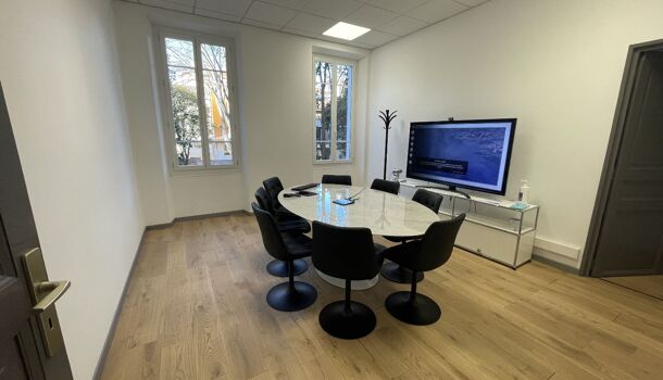 Bureau 4 pièces  à louer Aix-en-Provence 13100