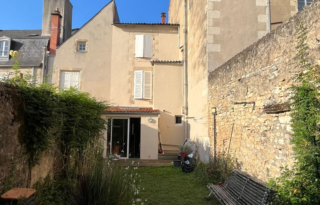 maison 6 pièces 235 m2 à vendre à Poitiers (86000)
