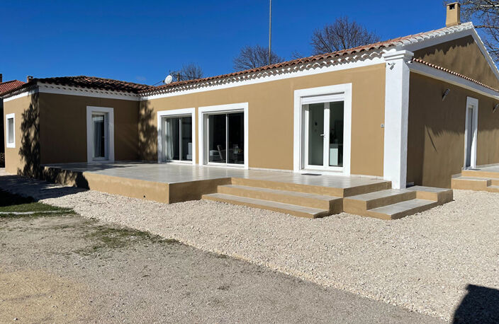 DEMEURE 200 m2 - PARCELLE DE 2200 m2 - ENTRAIGUES SUR LA SORGUE — photo 4