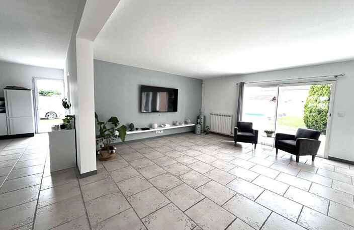 DEMEURE 200 m2 - PARCELLE DE 2200 m2 - ENTRAIGUES SUR LA SORGUE — photo 5