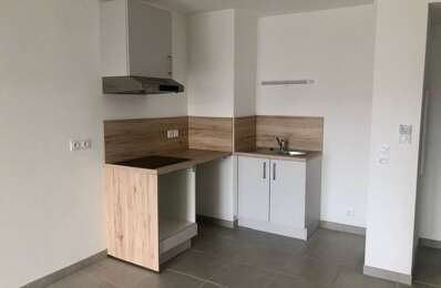 location appartement 806 € CC /mois à proximité de Istres (13800)