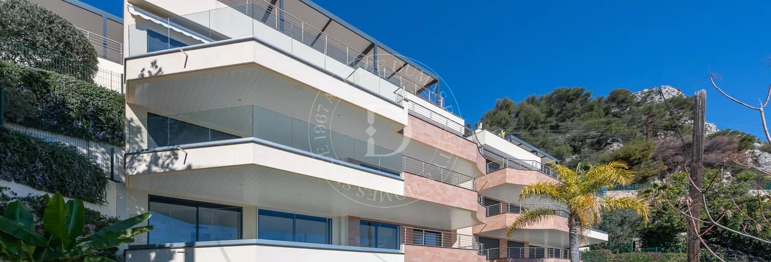 Appartement 4 Pièces 98 m² à vendre à Roquebrune-Cap-Martin (06190)