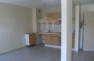 location appartement 522 € CC /mois à proximité de Pujaut (30131)