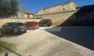 Garage   m² à vendre à Eyragues (13630)