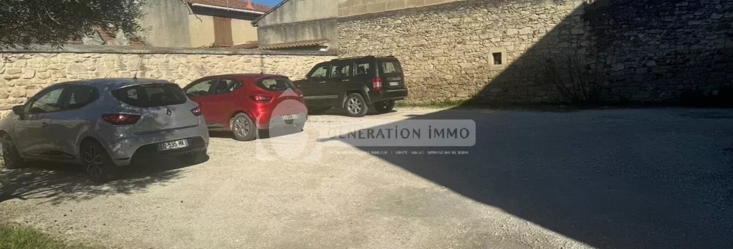 Garage   m² à vendre à Eyragues (13630)