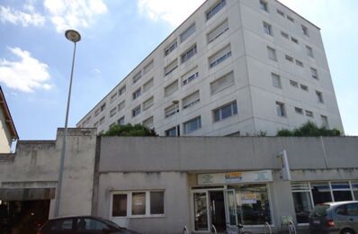 location appartement 396 € CC /mois à proximité de Saint-Cyr-sur-Loire (37540)