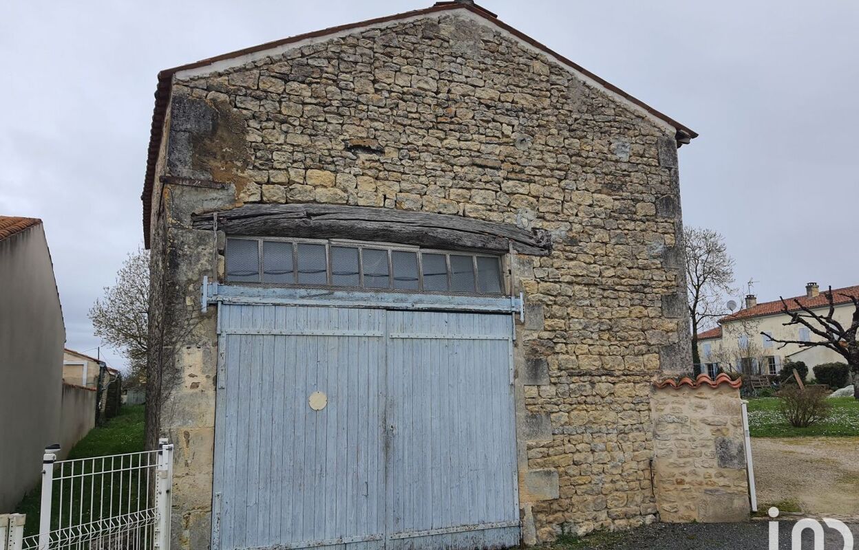 maison 4 pièces 157 m2 à vendre à La Vergne (17400)