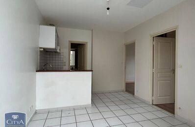 location appartement 530 € CC /mois à proximité de Neuville-de-Poitou (86170)