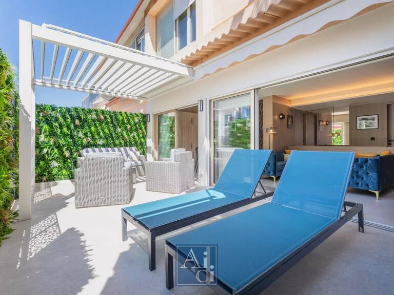 Cannes Martinez. Magnifique 3 Pièces avec grande terrasse — photo 1