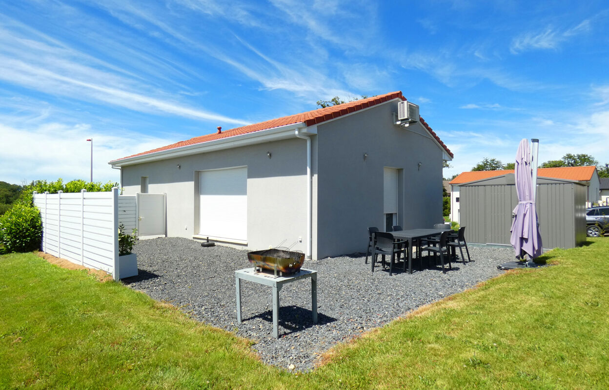 maison 4 pièces 75 m2 à vendre à Aurillac (15000)