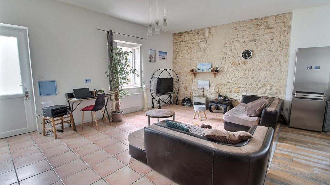 maison 4 pièces 137 m2 à vendre à Mortagne-sur-Gironde (17120)