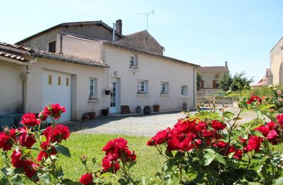 vente maison 119 000 € à proximité de Saint-Martin-de-Fraigneau (85200)