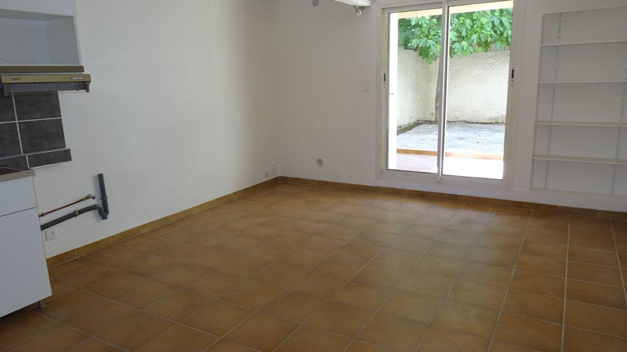 appartement 2 pièces 34 m2 à louer à Aigues-Mortes (30220)