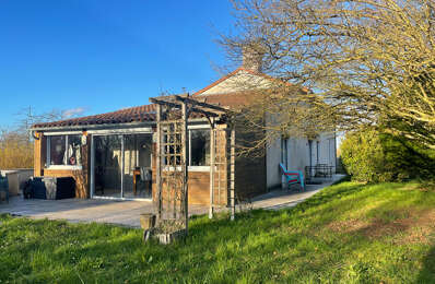 vente maison 222 000 € à proximité de Ceaux-en-Couhe (86700)
