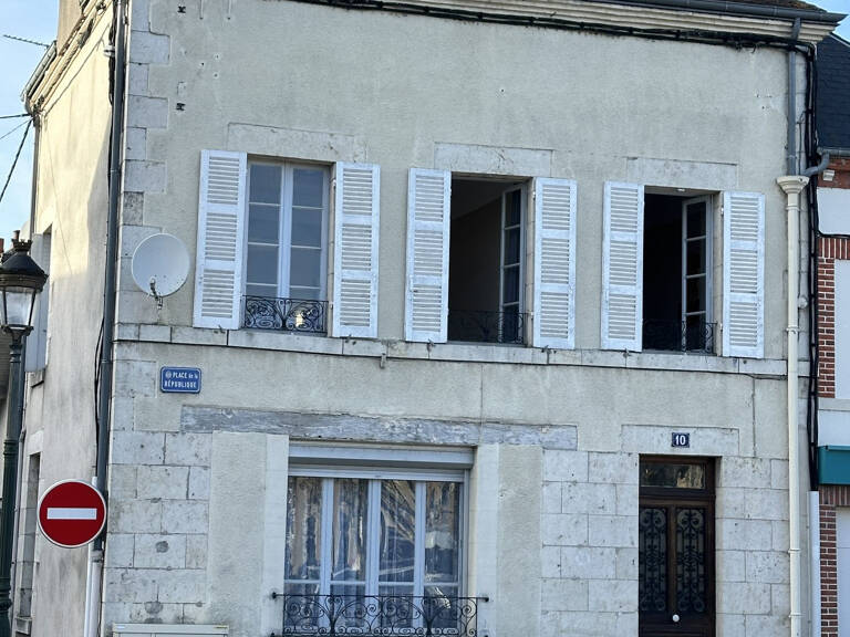 Maison type 5 de 87 m² sur terrain de 85 m² — photo 1