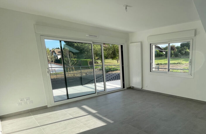 T4- REZ DE JARDIN  DE 106M2 — photo 2