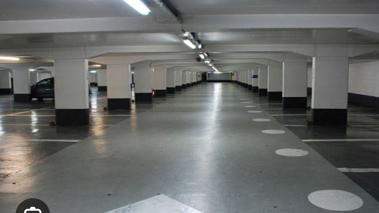 garage  pièces 60 m2 à louer à Marseille 6 (13006)