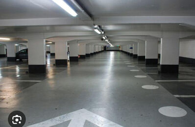 garage  pièces 60 m2 à louer à Marseille 6 (13006)