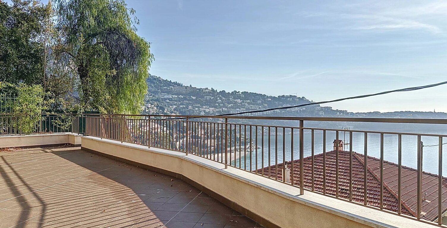Immeuble - Roquebrune-Cap-Martin / Terrasse / Vue mer — photo 1
