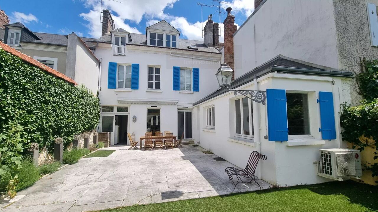 maison 10 pièces 250 m2 à vendre à Montargis (45200)