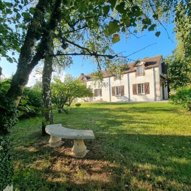 Maison 8 pièces 242500 €