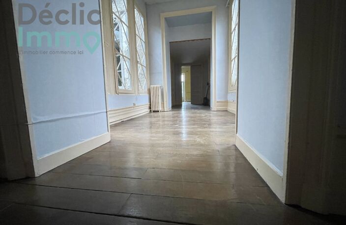 À Vendre  Maison de Caractère à Rafraîchir — photo 3