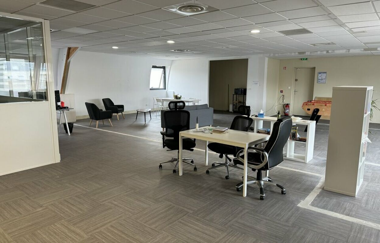 bureau  pièces 200 m2 à louer à Tours (37000)