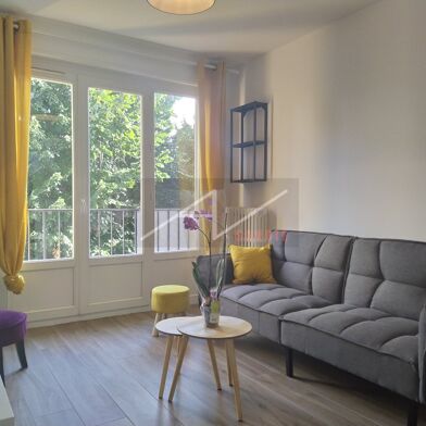 Appartement 4 pièces 1240 €