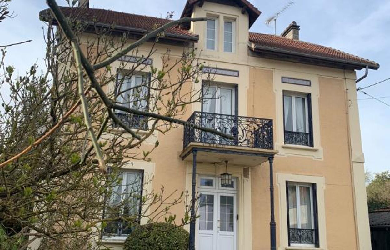 maison 9 pièces 216 m2 à vendre à La Ferté-sous-Jouarre (77260)