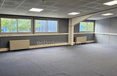 location bureau 1 400 € CC /mois à proximité de Évecquemont (78740)