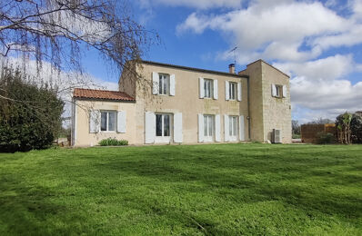 vente maison 588 000 € à proximité de Montpellier-de-Médillan (17260)